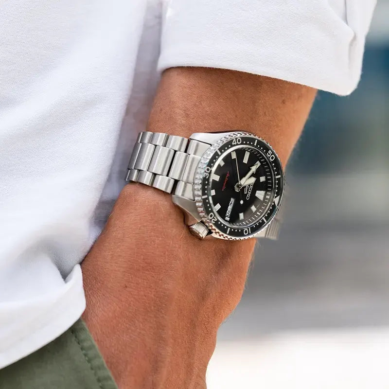 Seiko 5 Sports Automatic 42 mm – Black Dial